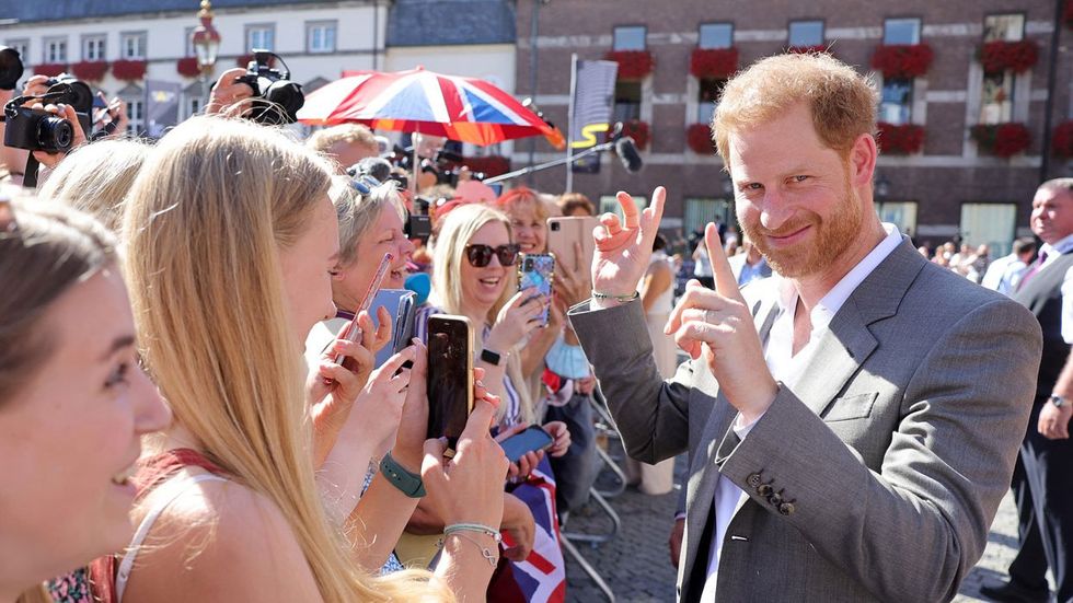 
<p>Prince Harry Says Mom Diana 'Led With Empathy' Against HIV</p>
