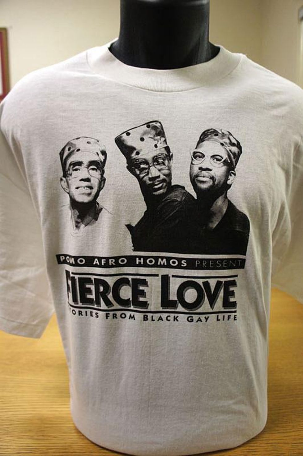 Pomo Afros Homos White T-shirt