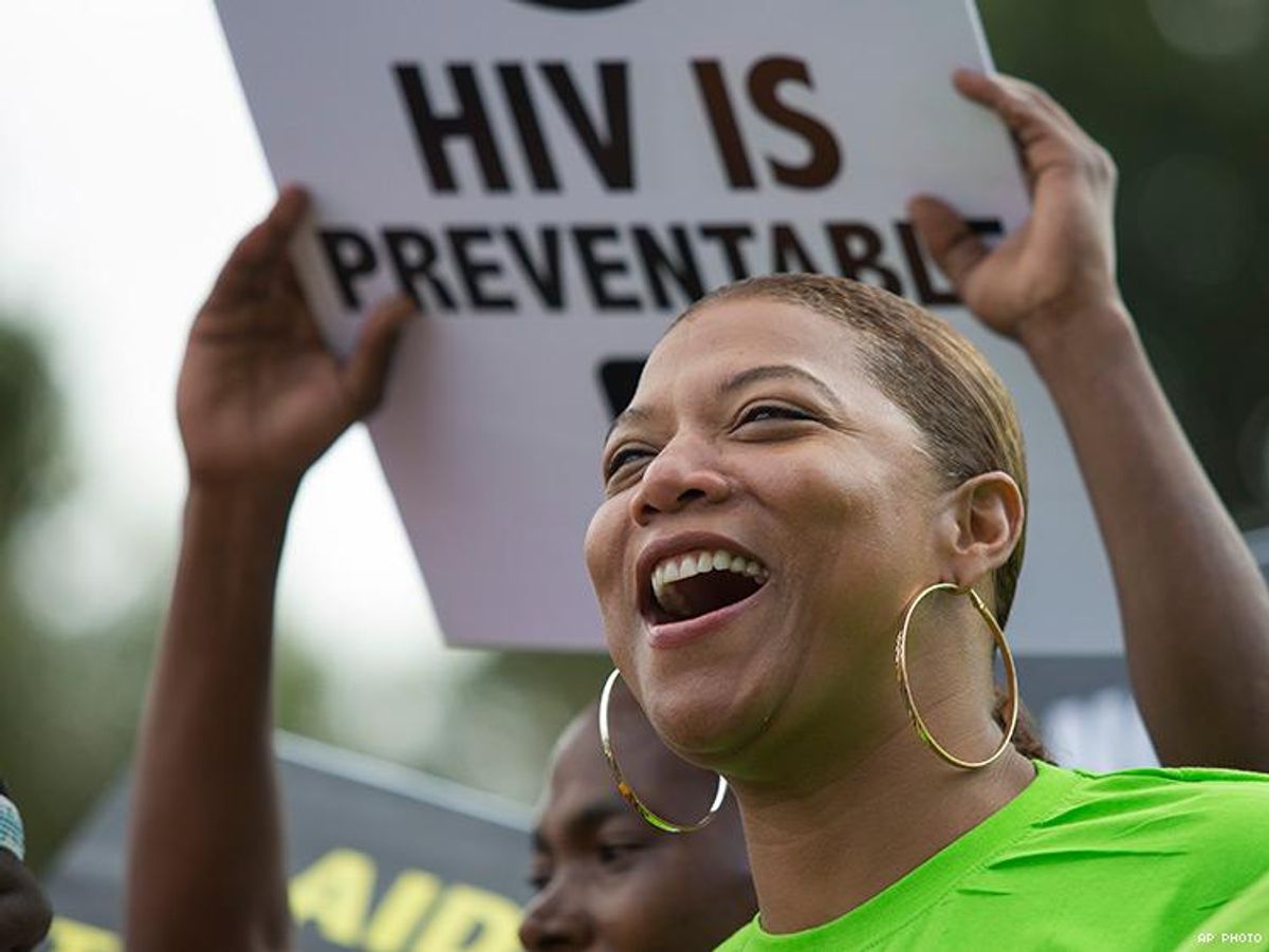 Queen Latifah marches in South African for HIV and AIDS funding