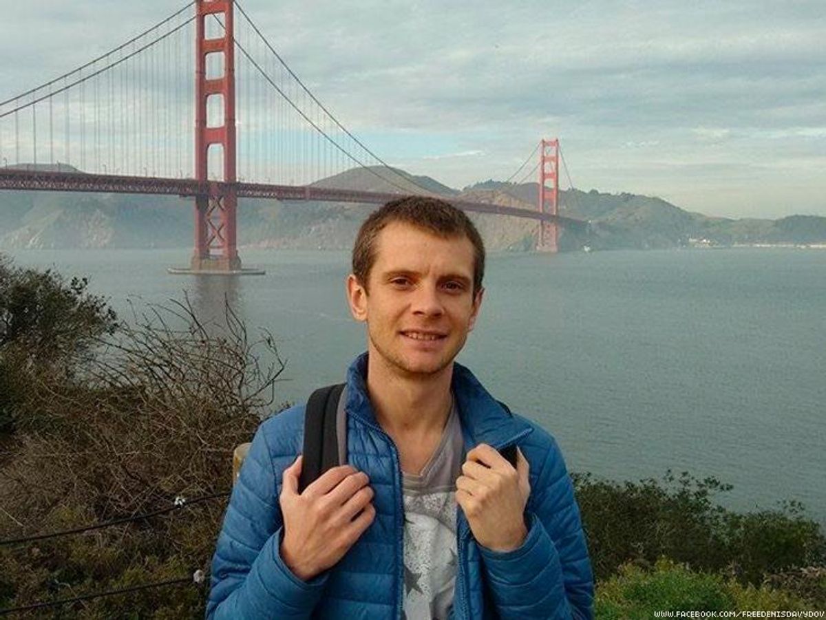 Russian HIV Positive Gay Man Seeks Asylum in the US.